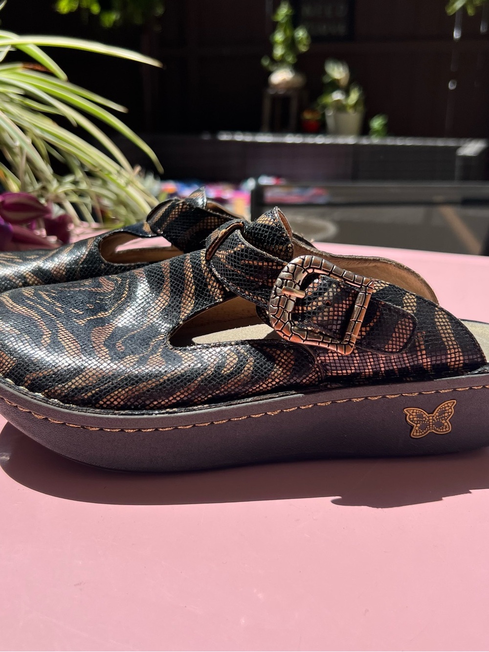 Alegria Classic Clog Safari Tiger Print Shoe | 7/7.5